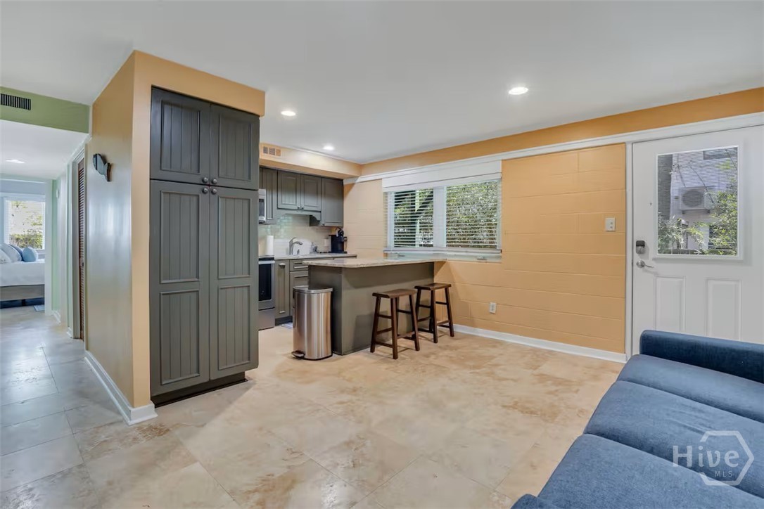 14 17th Street Tybee Island, GA 31328 - Photo 12 of 20