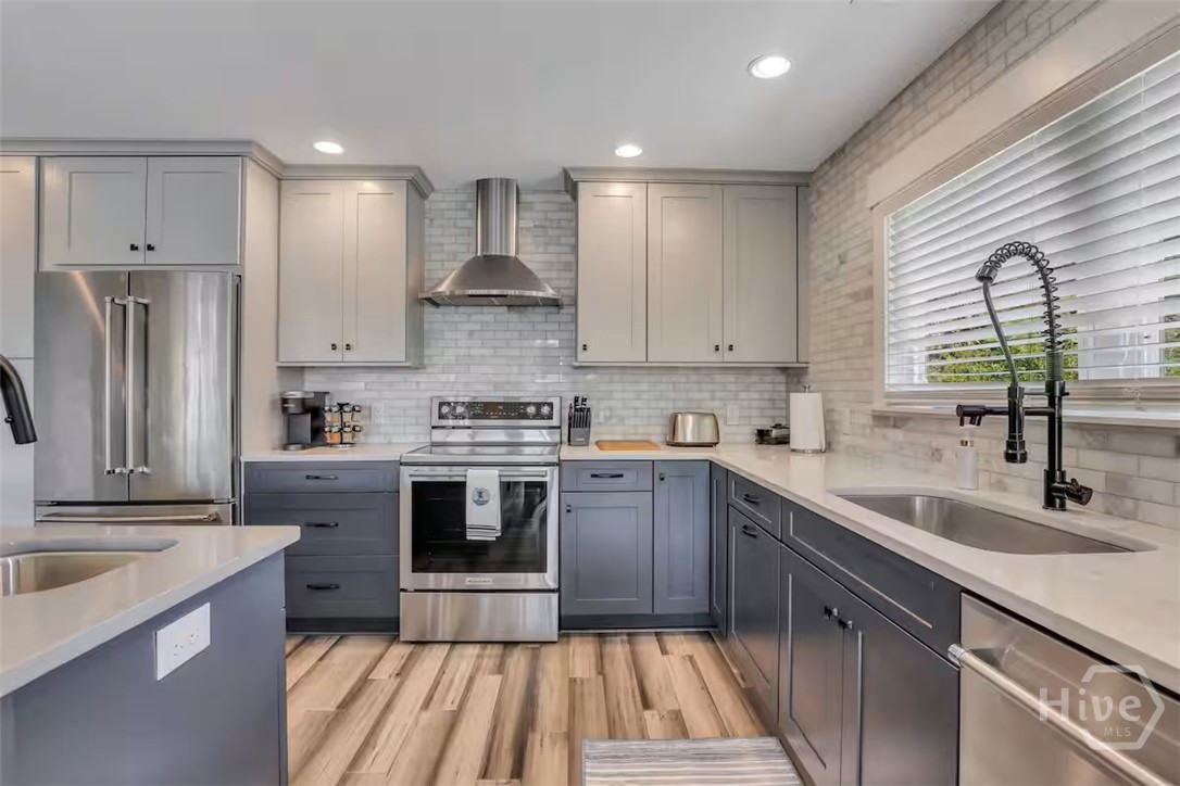 14 17th Street Tybee Island, GA 31328 - Photo 4 of 20