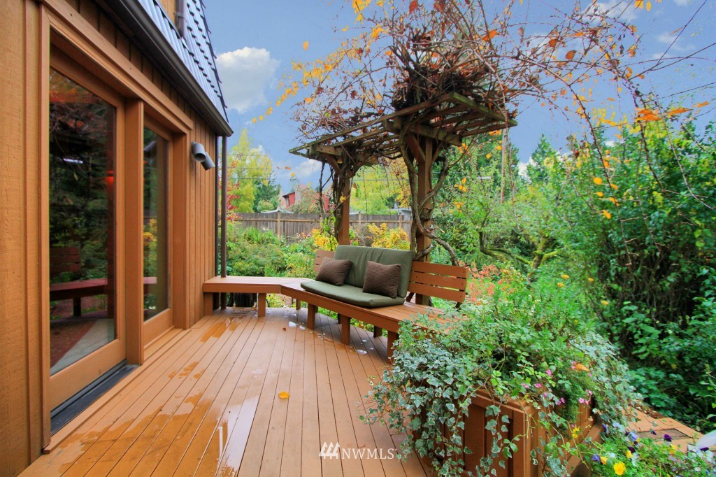 9937 Northeast 202nd Street Bothell, WA 98011 - Photo 14 of 25 Gallery Image 14