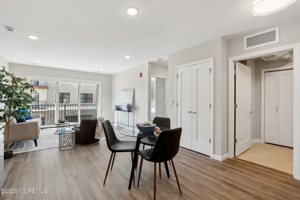 $3,800 | 272 Willow Avenue, Unit 406B, Long Branch, NJ 07740