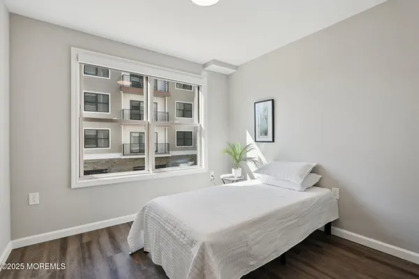 $3,800 | 272 Willow Avenue, Unit 406B, Long Branch, NJ 07740