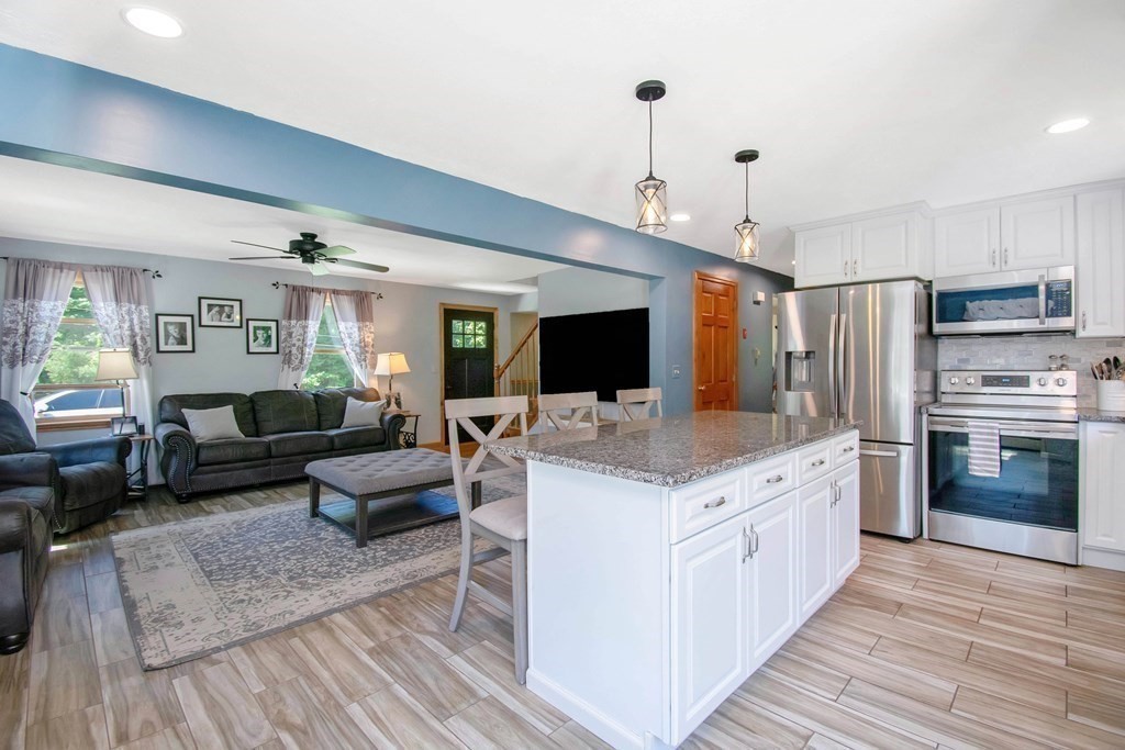 132 Wales Road Monson, MA 01057 - Photo 4 of 42