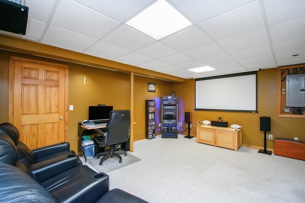 132 Wales Road Monson, MA 01057 - Photo 7 of 42