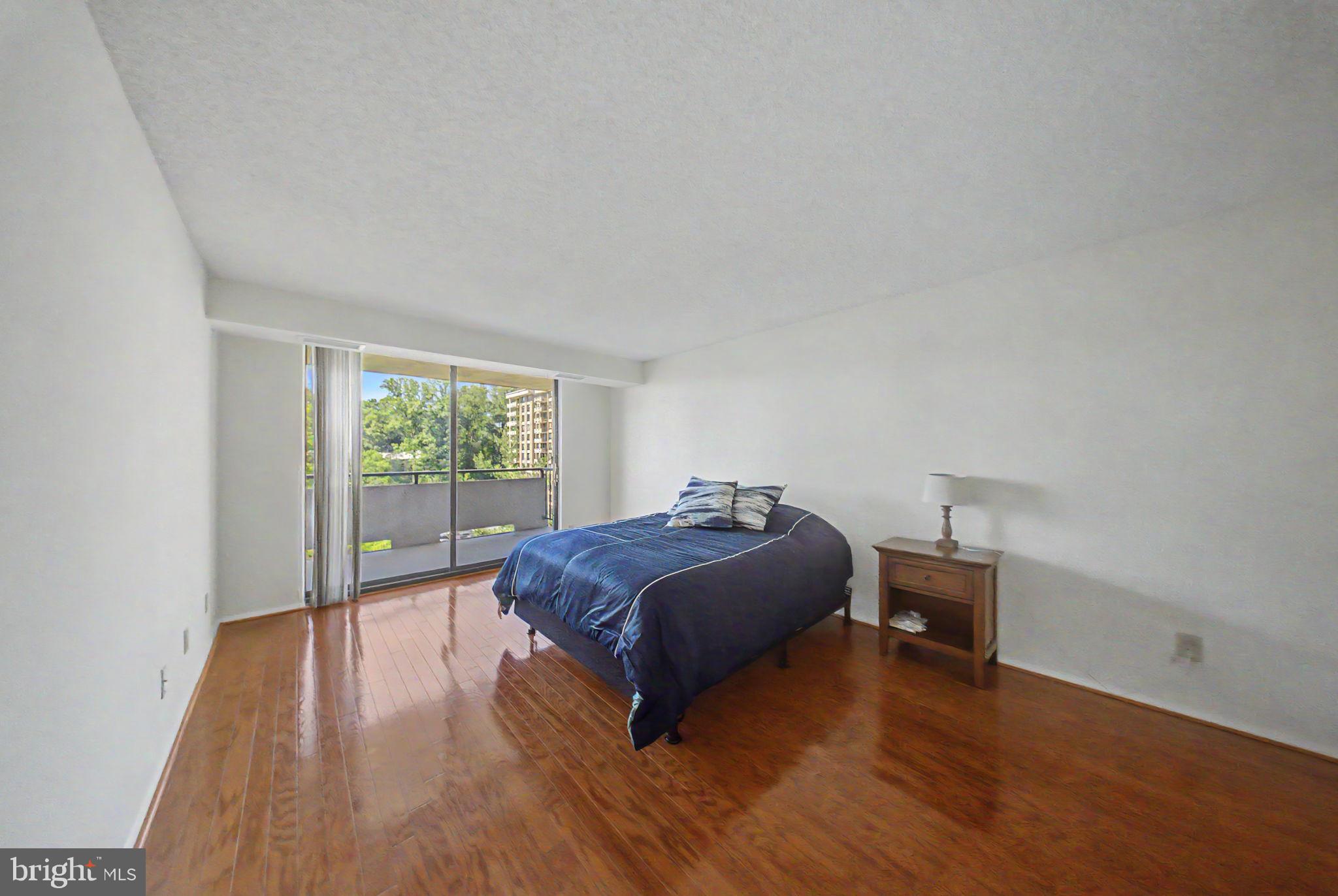 1800 Old Meadow Road, Unit 920 McLean, VA 22102 - Photo 7 of 18 Owner Suit