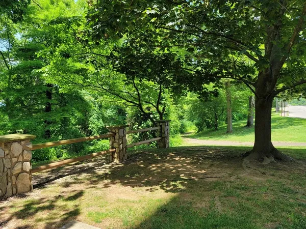 $350 | 1 Kanawha Terrace, Other, WV 25177