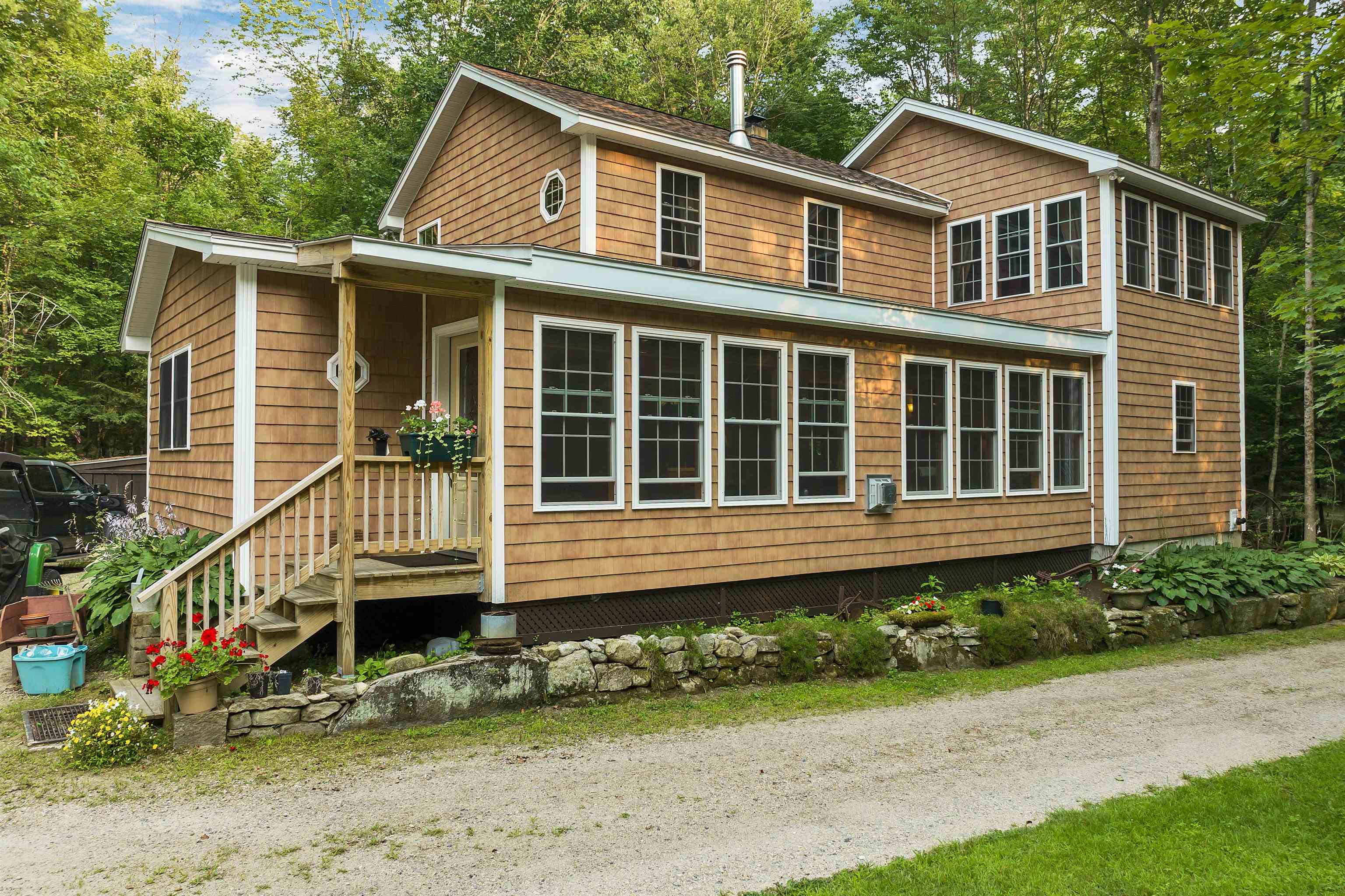 883 Center Street Wolfeboro, NH 03894 - Photo 1 of 41