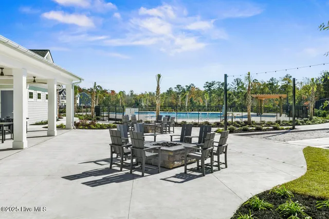 $319,990 | 4065 Farmfield Drive, Leland, NC 28451