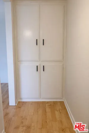 $3,995 | 1242 South Barrington Avenue, Unit 304, Los Angeles, CA 90025