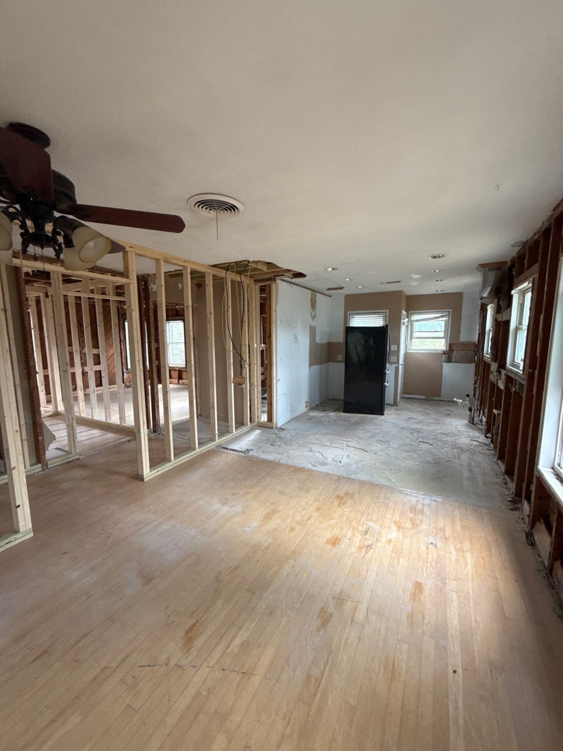 611 Mathis Street Houston, TX 77009 - Photo 6 of 47