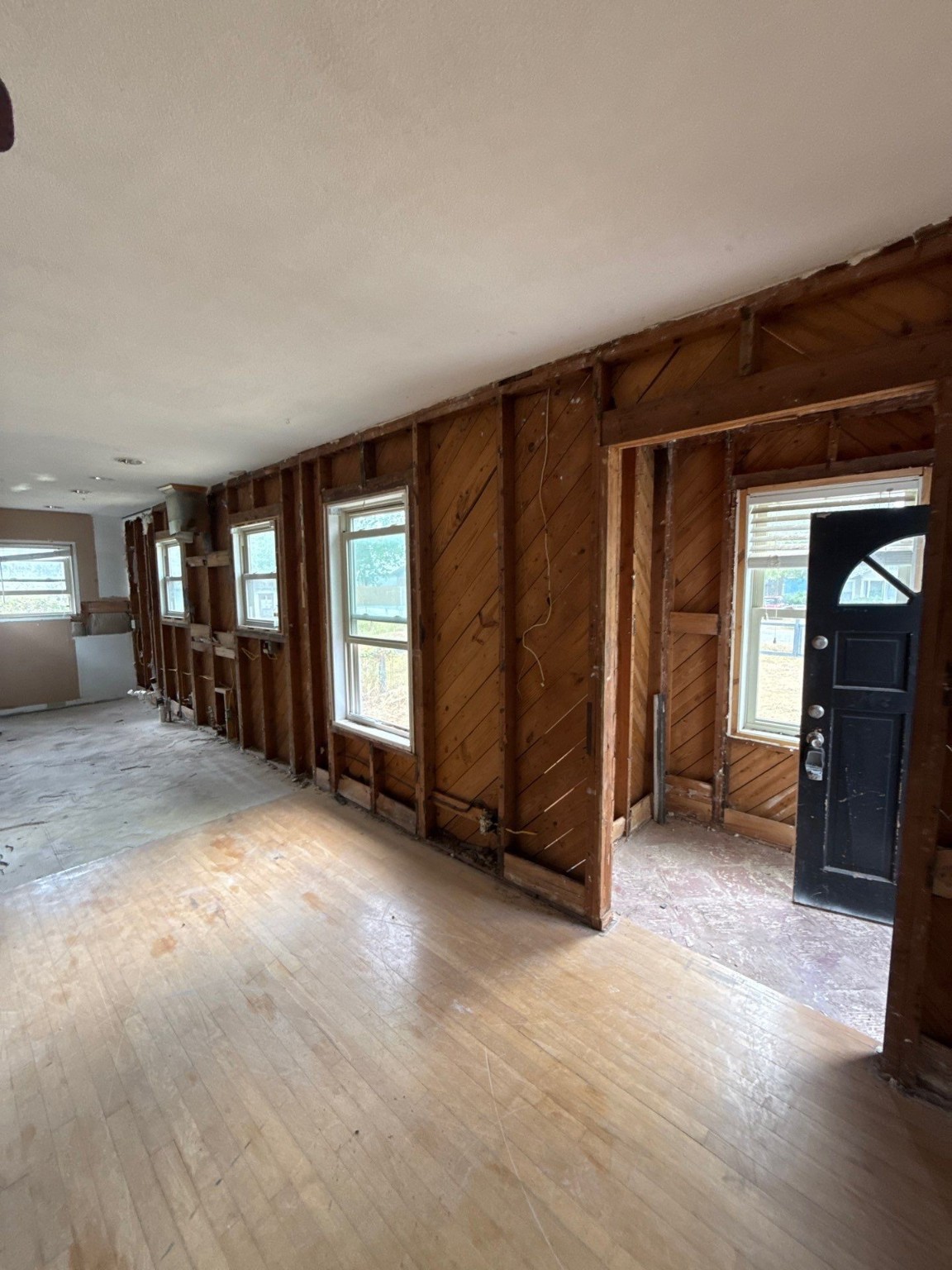 611 Mathis Street Houston, TX 77009 - Photo 7 of 47