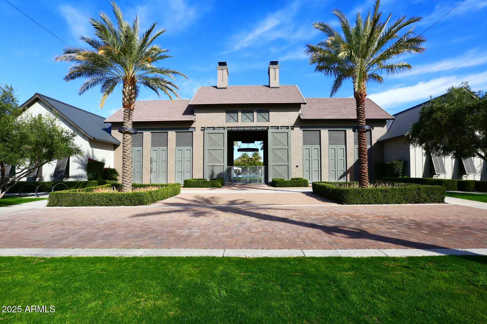 2442 West Rowel Road Phoenix, AZ 85085 - Photo 44 of 55 a view of a volley ball court