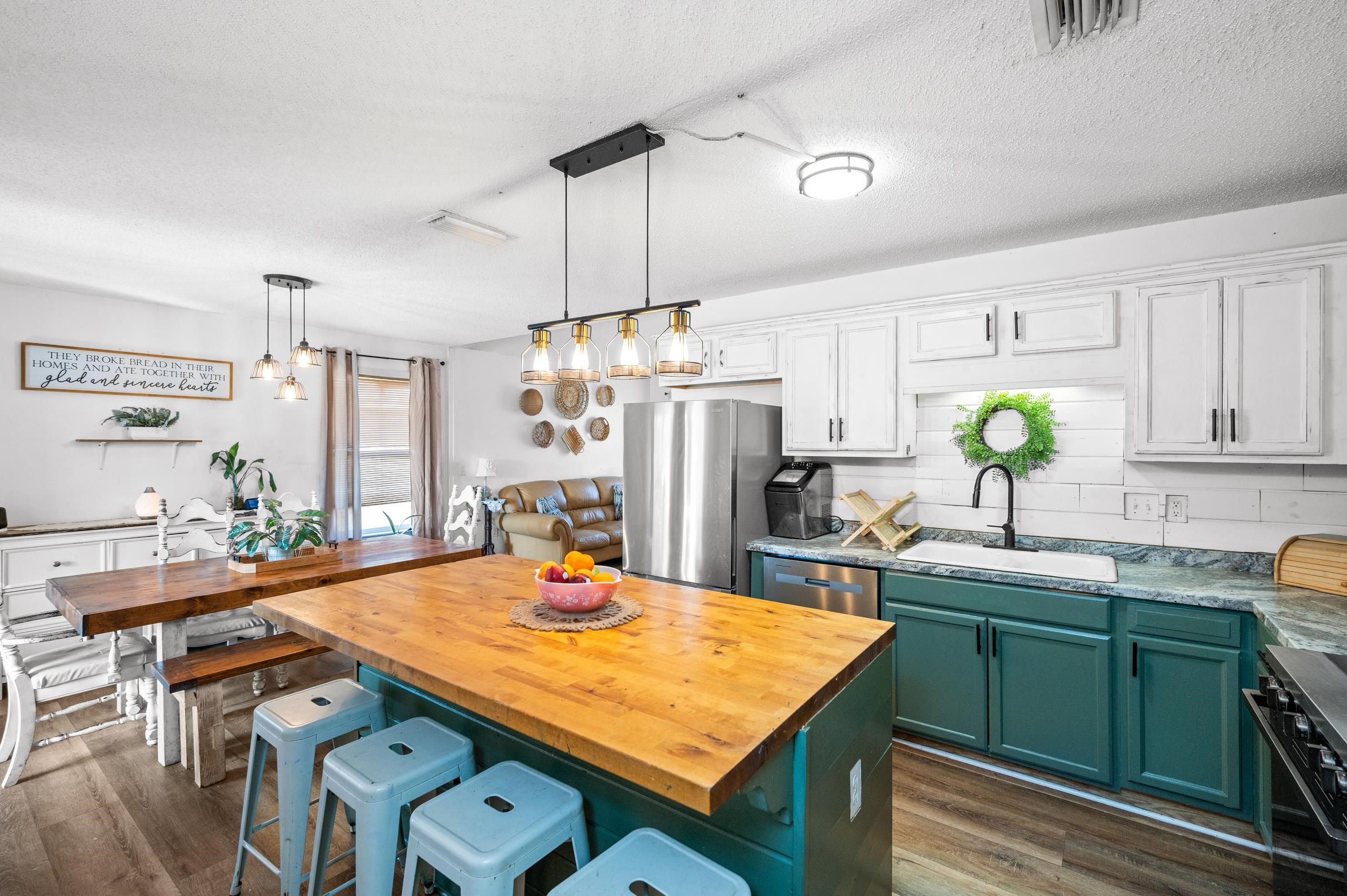 1603 Abbey Loop Foley, AL 36535 - Photo 11 of 35 Kitchen