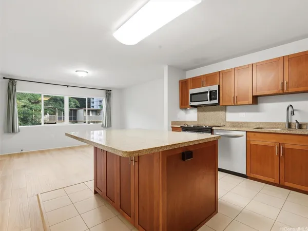 $3,350 | 95-060 Waikalani Drive, Unit C304, Mililani, HI 96789