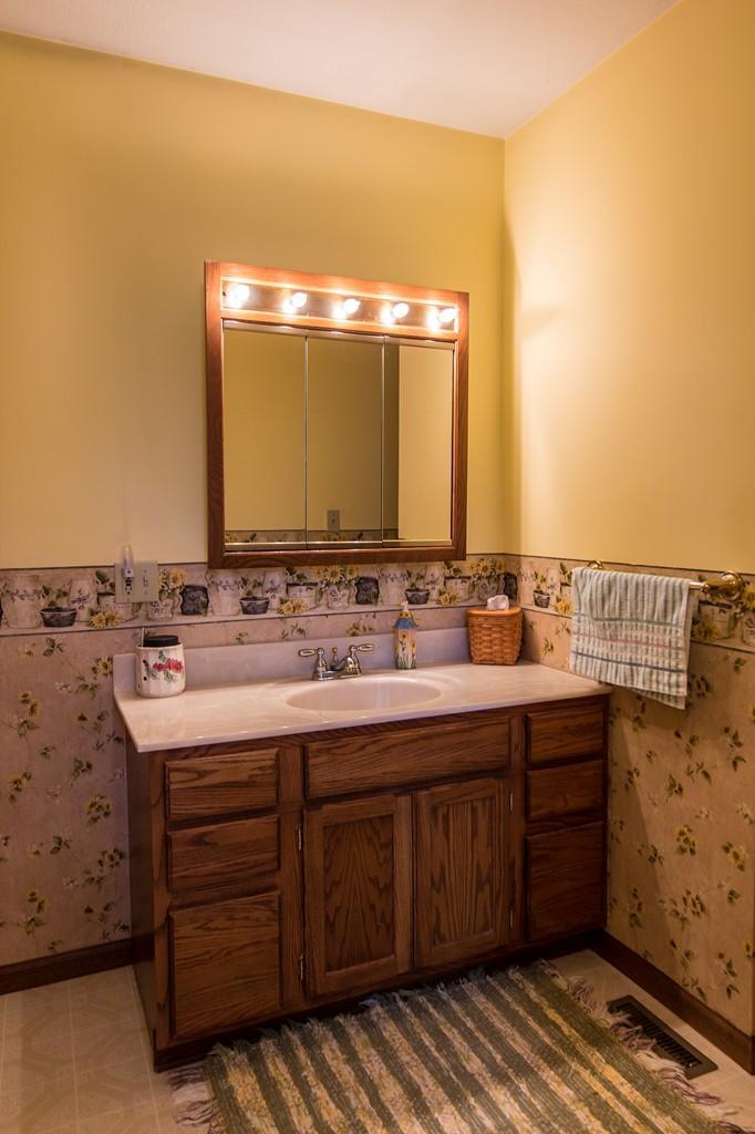 11591 McManis Road Mount Vernon, OH 43050 - Photo 14 of 32 Gallery Image 14