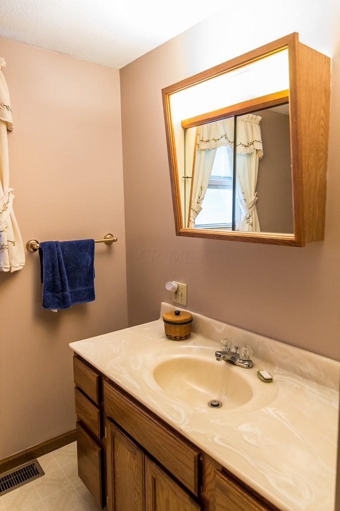 11591 McManis Road Mount Vernon, OH 43050 - Photo 28 of 32 Gallery Image 28