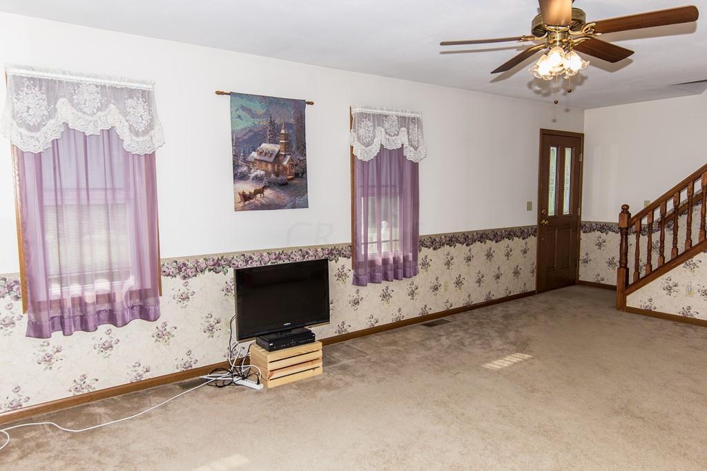 11591 McManis Road Mount Vernon, OH 43050 - Photo 3 of 32 Gallery Image 3