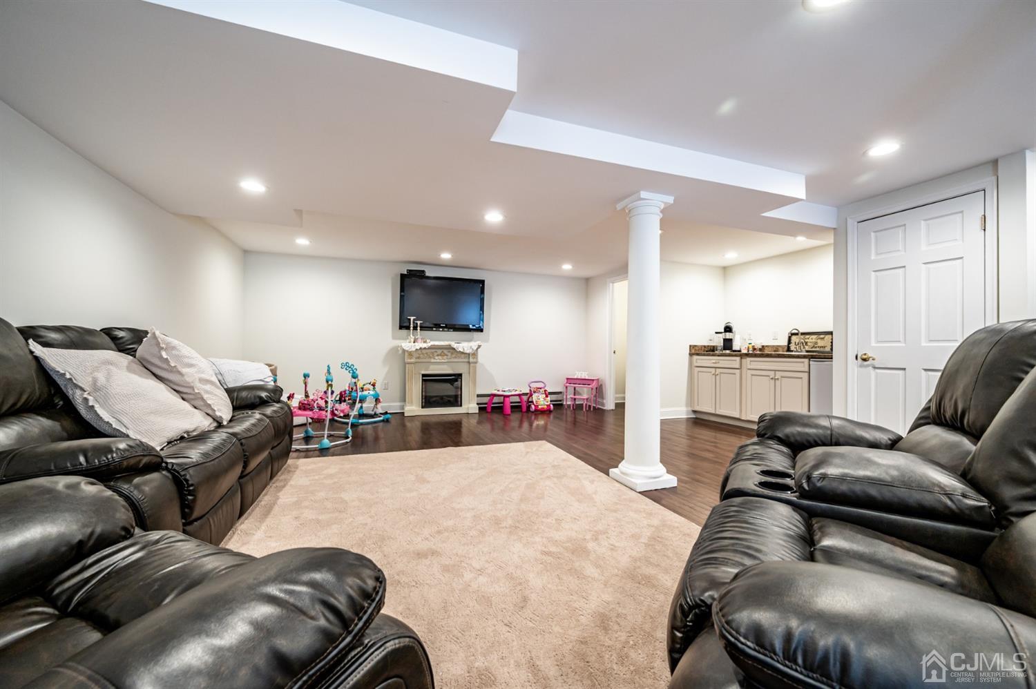 111 Rymon Road Washington, NJ 07882 - Photo 19 of 53 Gallery Image 19