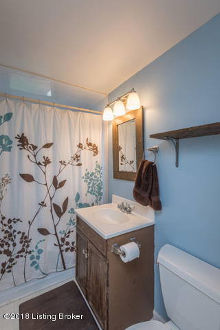 222 Alcott Road Louisville, KY 40207 - Photo 21 of 35 full bath-second floor