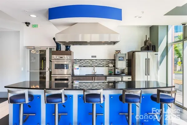 $1,365 | 902 West 4th Street, Unit CEDAR, Charlotte, NC 28202