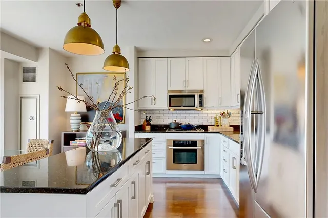 $499,000 | 100 Exchange Street, Unit 605, Providence, RI 02903