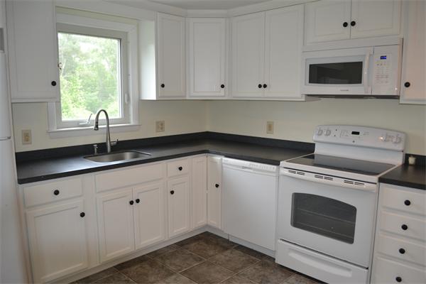 407 Newtown Road Littleton, MA 01460 - Photo 6 of 18 Gallery Image 6