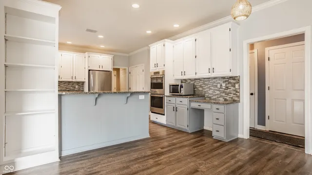 $639,900 | 9644 Woodlands Drive, Fishers, IN 46037