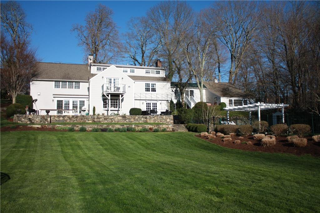 731 Hillside Road Fairfield, CT 06824 - Photo 1 of 1