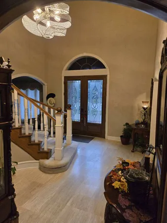 a view of a livingroom with furniture