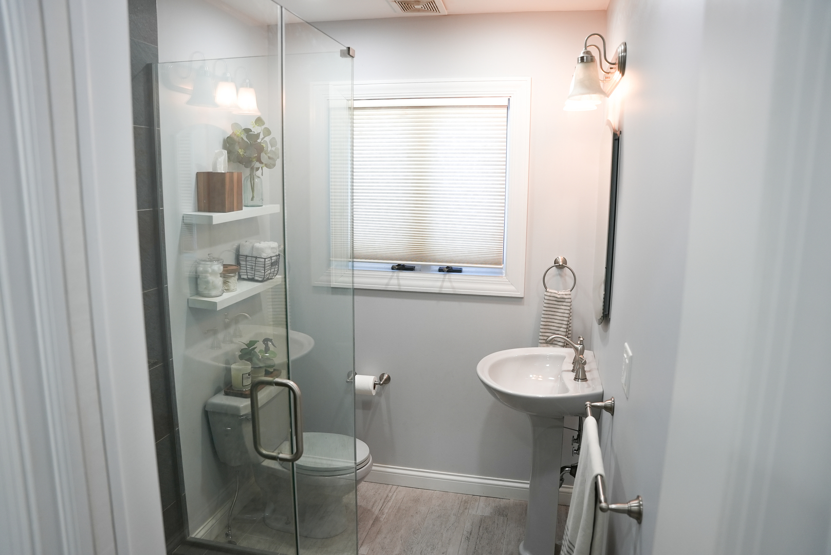19410 Timber Drive North Elwood, IL 60421 - Photo 15 of 26 a bathroom with a sink toilet and shower