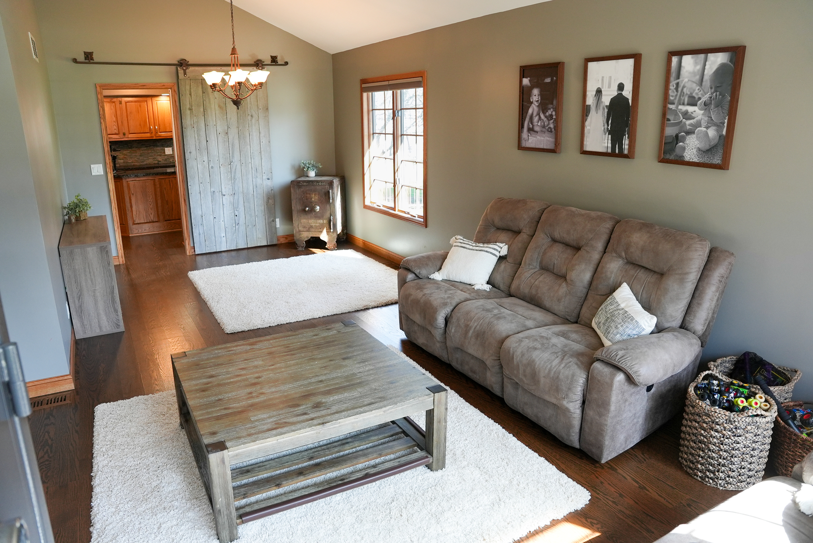 19410 Timber Drive North Elwood, IL 60421 - Photo 9 of 26 a living room with furniture and wooden floor
