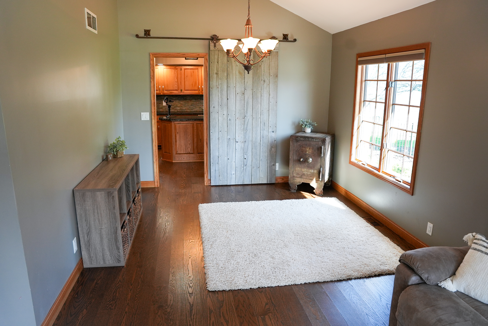 19410 Timber Drive North Elwood, IL 60421 - Photo 10 of 26 a living room with furniture and a window