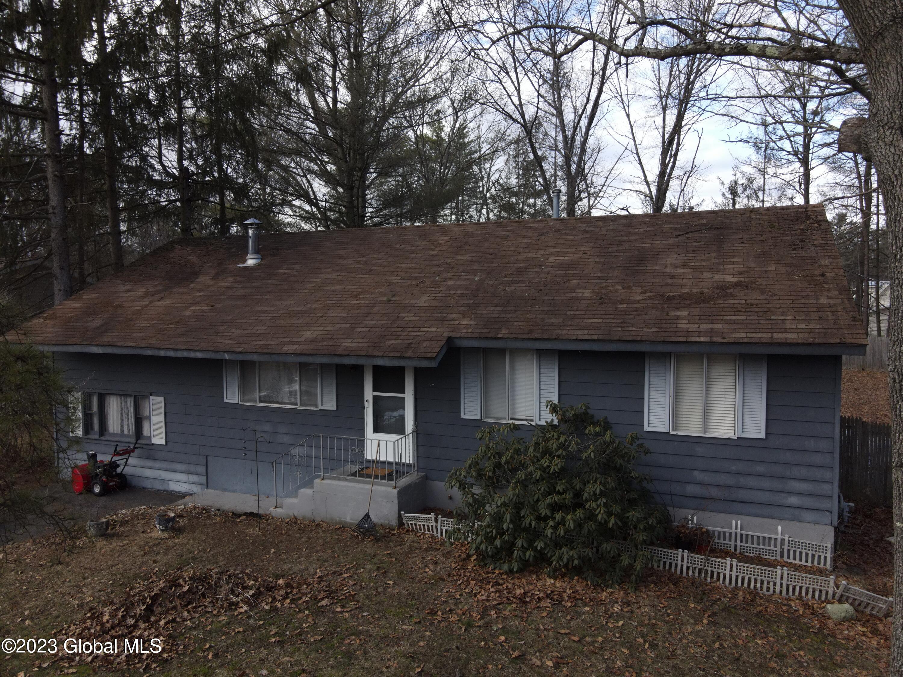2 Red Coach Trail Milton, NY 12020 - Photo 2 of 39 MONEY