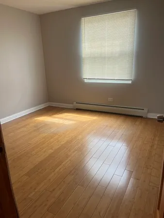 $1,725 | 9433 86th Court, Unit 1W, Hickory Hills, IL 60457