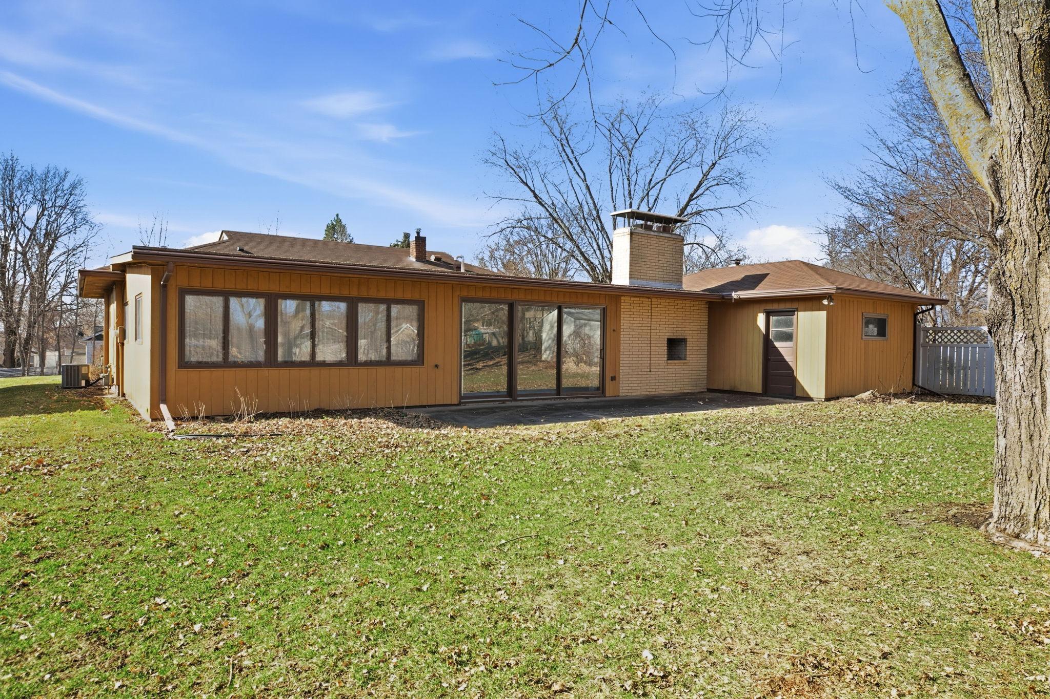 207 6th Street Northwest Buffalo, MN 55313 - Photo 29 of 32