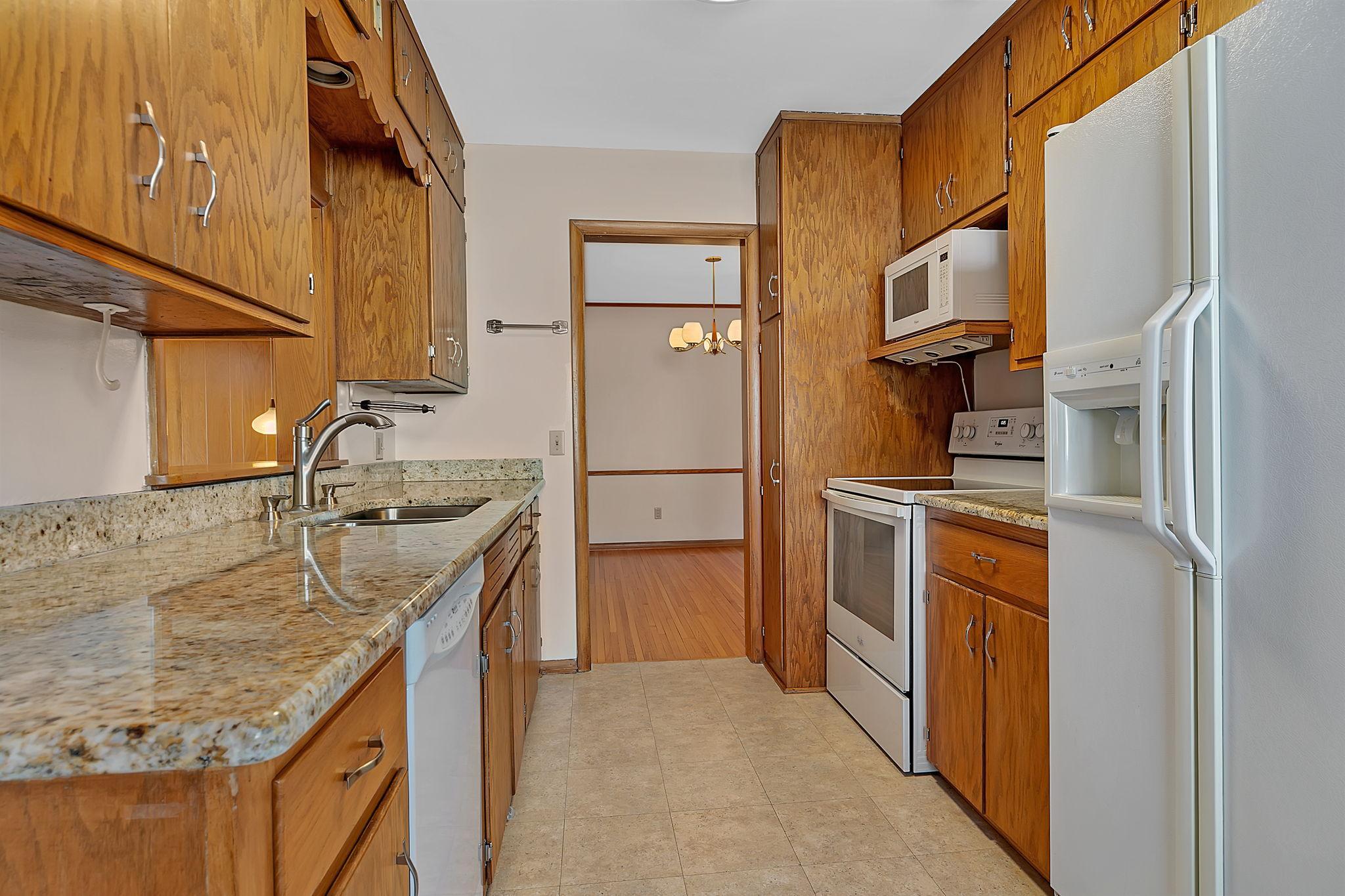 207 6th Street Northwest Buffalo, MN 55313 - Photo 10 of 32