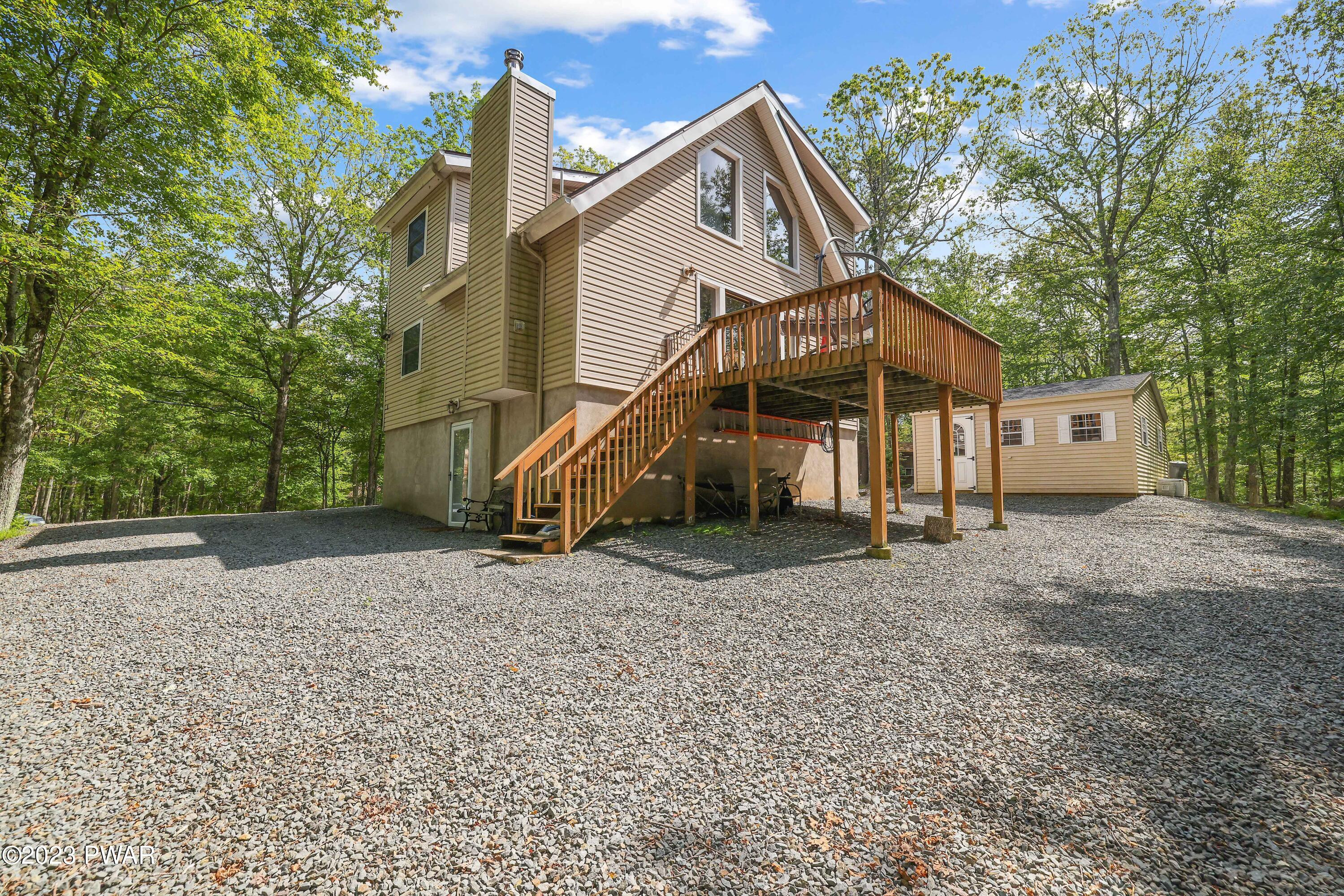 124 Maple Leaf Road Lackawaxen, PA 18435 - Photo 1 of 50 Main