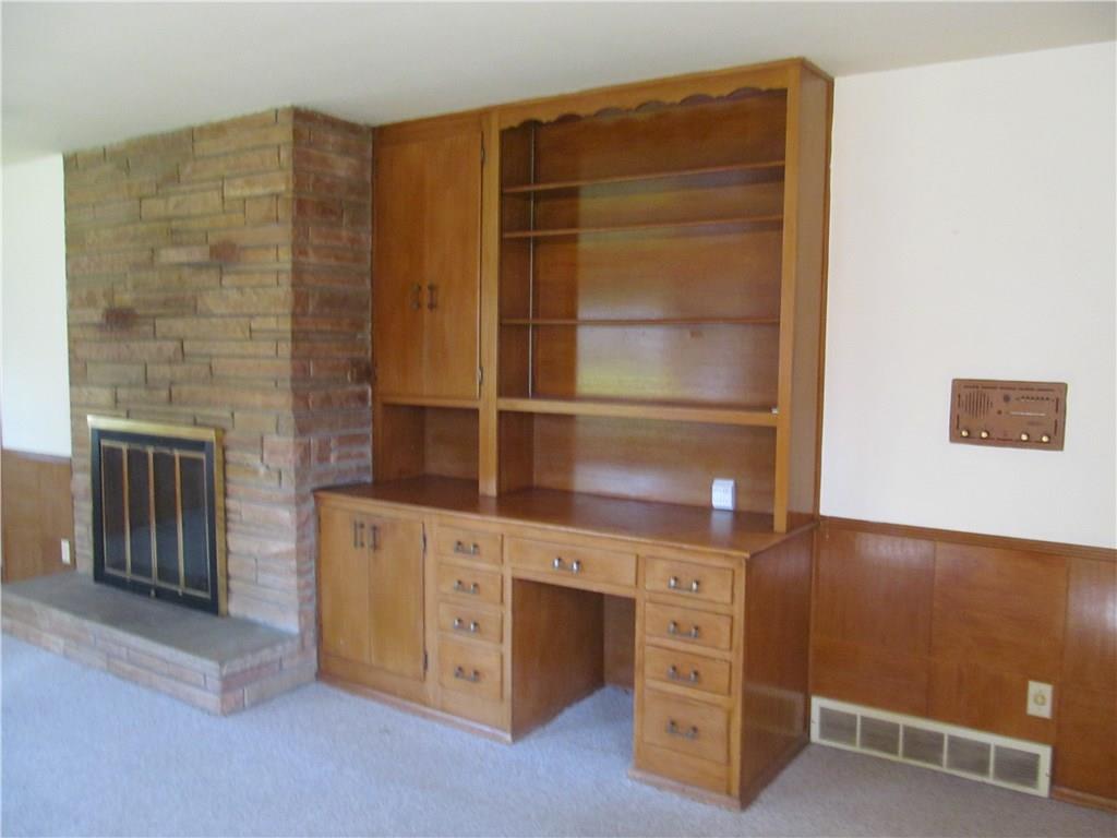 5213 Dickson Road Indianapolis, IN 46226 - Photo 17 of 25 Gallery Image 17