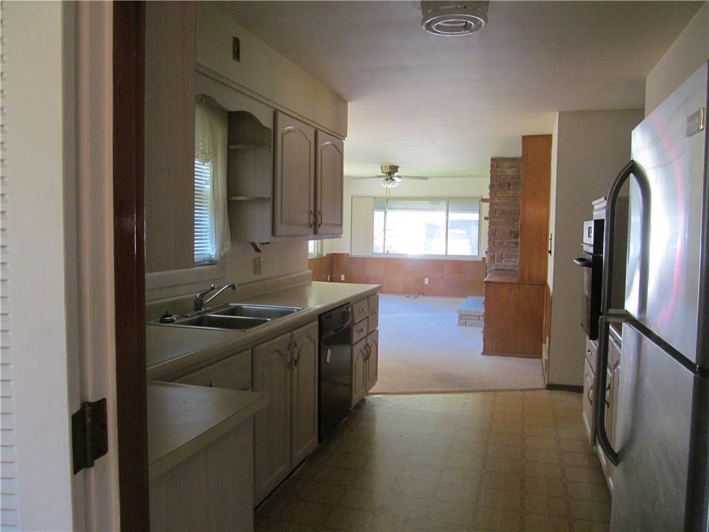 5213 Dickson Road Indianapolis, IN 46226 - Photo 6 of 25 Gallery Image 6