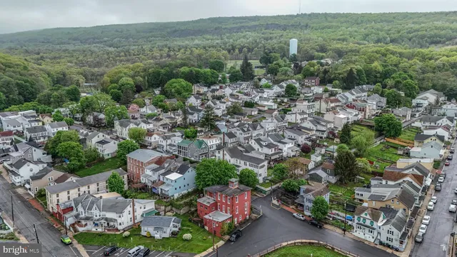 $192,000 | 300 Lafayette Street, Tamaqua, PA 18252