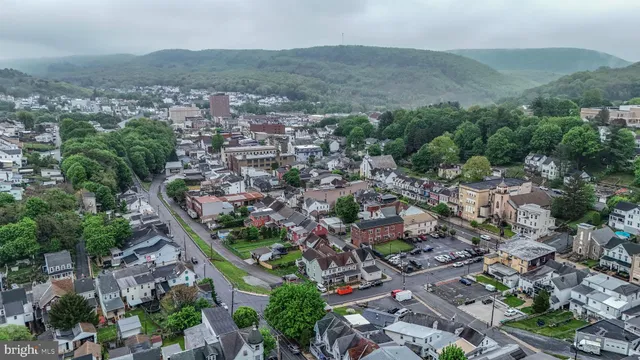 $192,000 | 300 Lafayette Street, Tamaqua, PA 18252