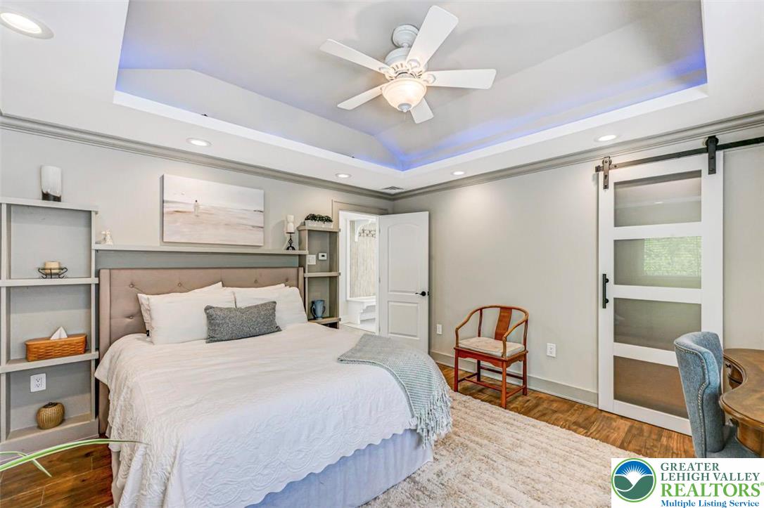 1284 Burger Hollow Road Effort, PA 18330 - Photo 41 of 100 Cozy Bedroom With Walk-In Closet