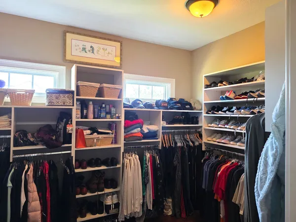 $850,000 | 9667 Crossbow Drive, Bloomington, IL 61705