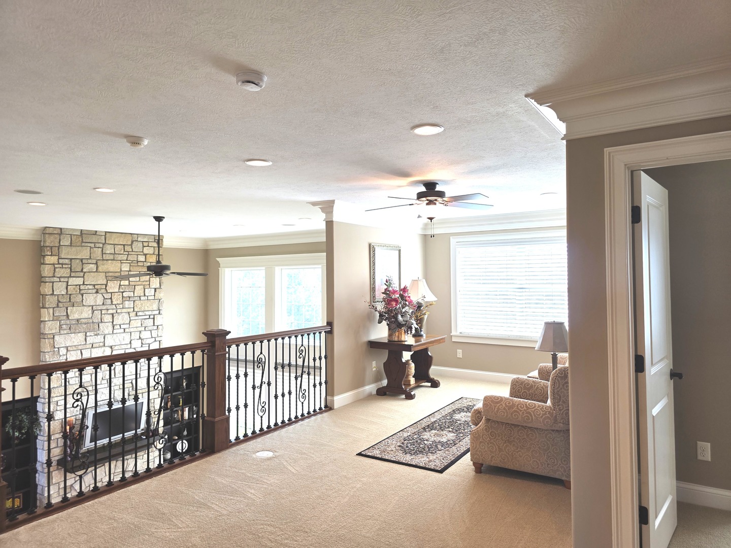 9667 Crossbow Drive Bloomington, IL 61705 - Photo 44 of 54 a living room with furniture and a large window