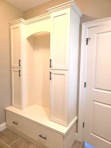 $875,000 | 9667 Crossbow Drive, Bloomington, IL 61705