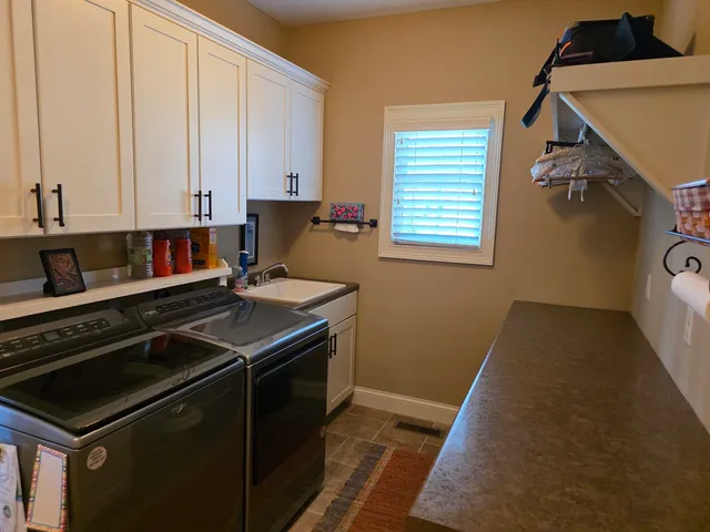 $875,000 | 9667 Crossbow Drive, Bloomington, IL 61705