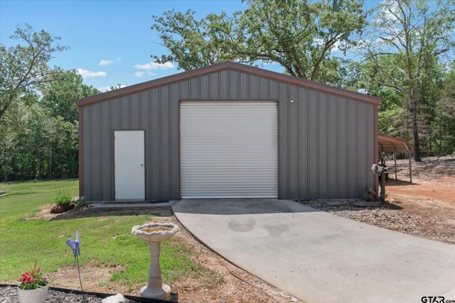 a front view of house with yard