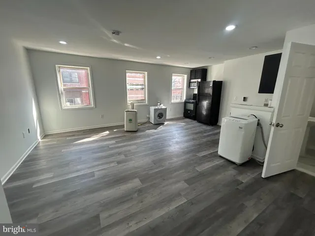 $1,499 | 717 Sansom Street, Unit 300, Philadelphia, PA 19106