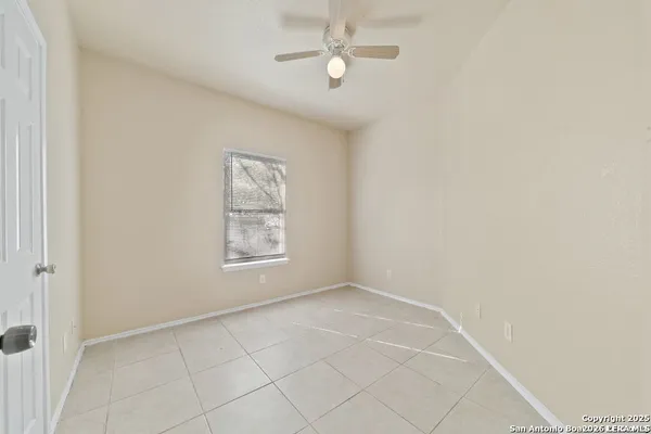 $1,395 | 7379 Longing Trail, Unit 1, San Antonio, TX 78244