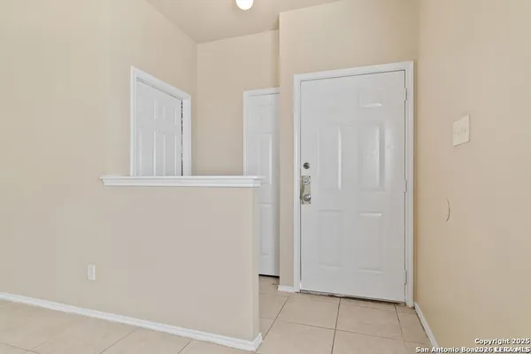 $1,395 | 7379 Longing Trail, Unit 1, San Antonio, TX 78244
