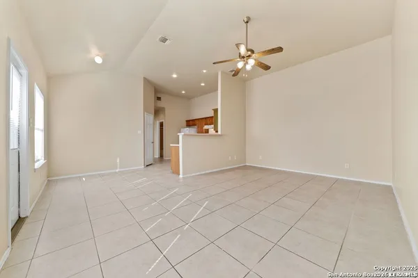 $1,395 | 7379 Longing Trail, Unit 1, San Antonio, TX 78244